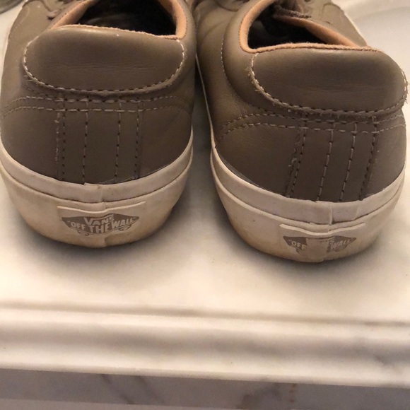 Super cool VANS Leather Sneakers - Picture 5 of 7